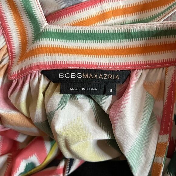 BCBGMaxAzria Vibrant Front & Back V-Neck Dress - Picture 6 of 8
